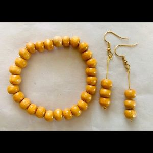 MULTI COLORED ROUND STRETCHY WOOD BRACELET AND EARRINGS SET